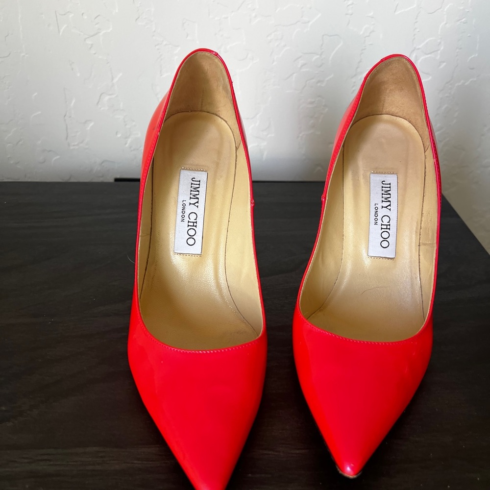 Jimmy Choo Vibrant Pink Patent Leather Pointed-Toe Stilettos - Picture 4 of 10